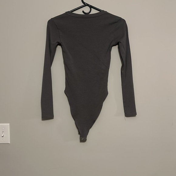 Zara long sleeve bodysuit - Picture 2 of 2